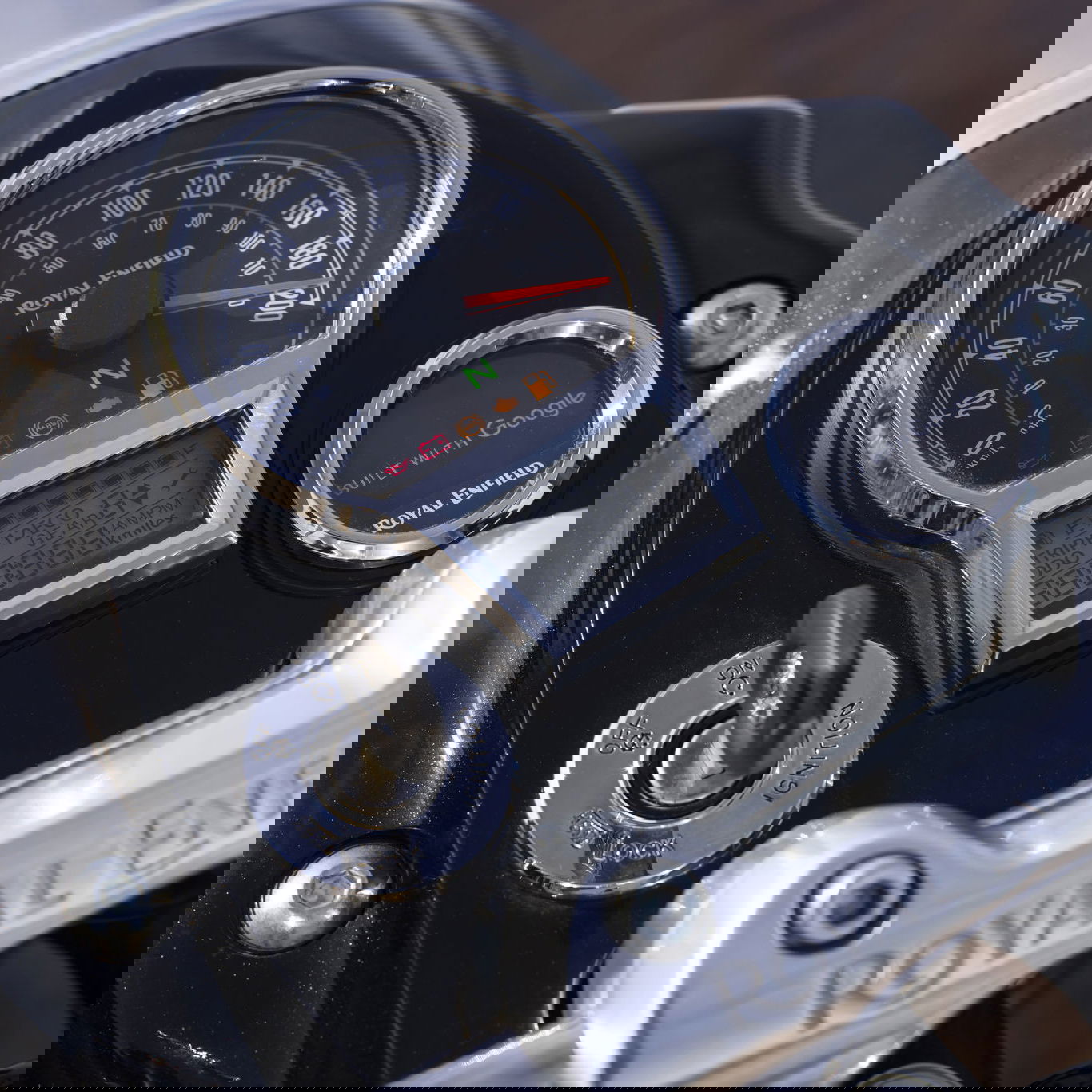 Royal Enfield Classic 650 dash